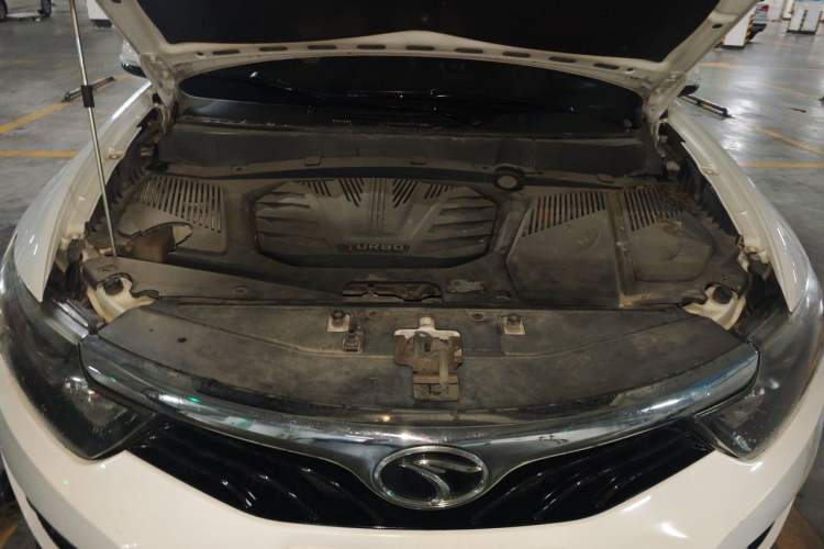 Used Soueast DX7 2015 1.5T Automatic Luxury Model Engine Bay