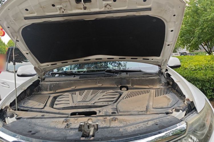 Used Soueast DX7 2015 1.5T Automatic Luxury Model Engine Bay