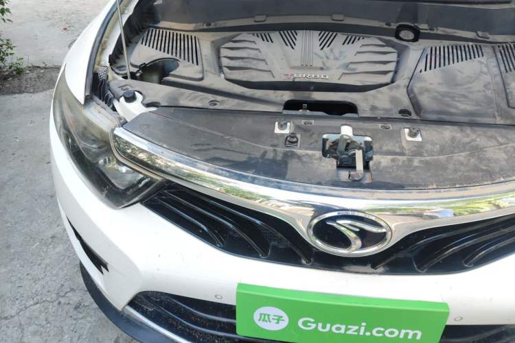 Used Soueast DX7 2015 1.5T Automatic Luxury Model Engine Bay Right