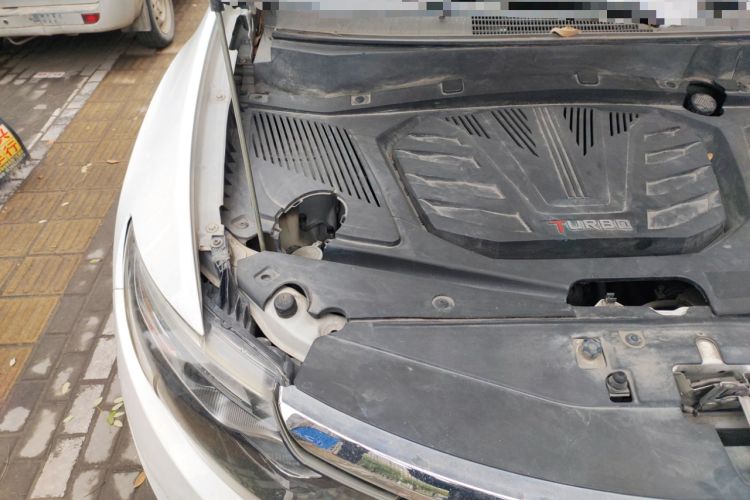 Used Soueast DX7 2015 1.5T Automatic Luxury Model Engine Bay Right