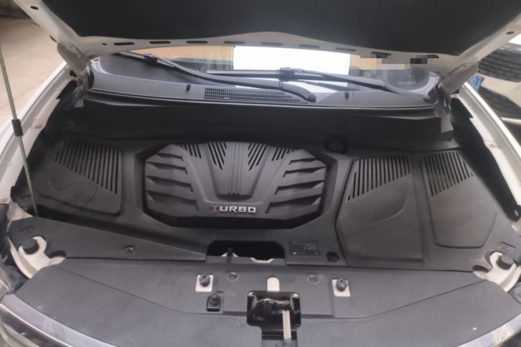 Used Soueast DX7 2015 1.5T Manual Elite Model Engine Bay