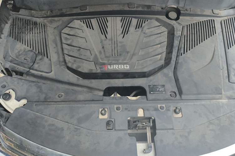 Used Soueast DX7 2015 1.5T Automatic Luxury Model Engine Bay