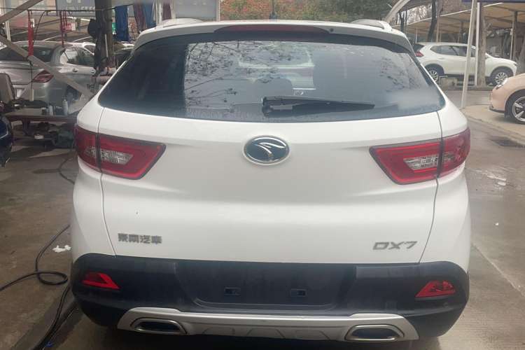 Used Soueast DX7 2015 1.5T Automatic Luxury Model Exterior 4