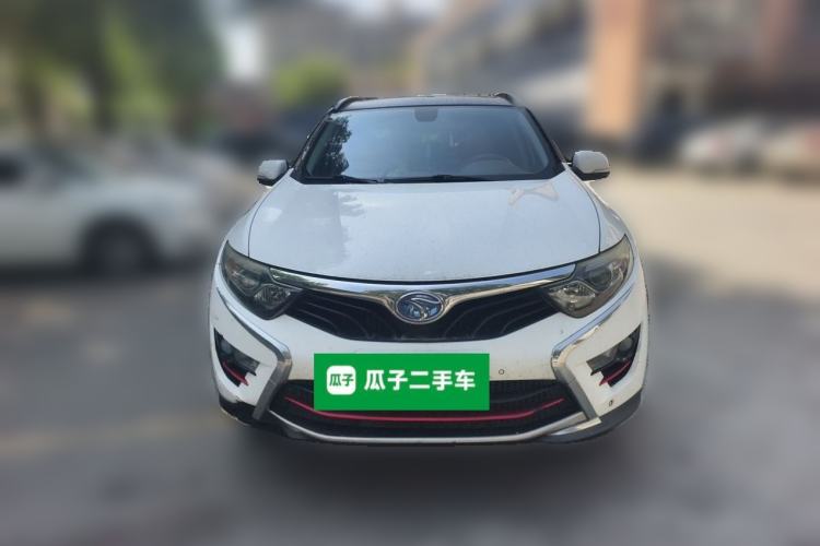 Used Soueast DX7 2015 1.5T Manual Luxury Model Front
