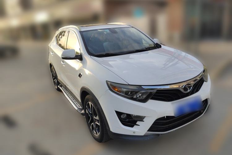 Used Soueast DX7 2015 1.5T Automatic Prestige Model Front Right 45 Deg