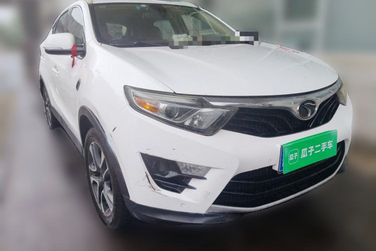 Used Soueast DX7 2015 1.5T Manual Luxury Model Front Right 45 Deg