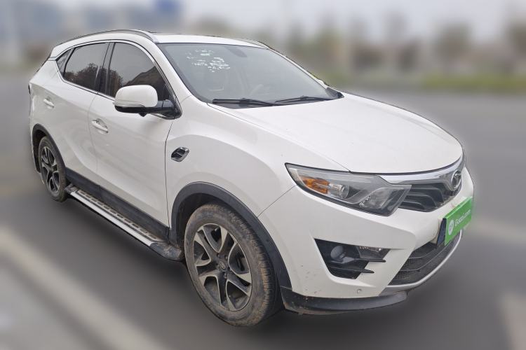 Used Soueast DX7 2015 1.5T Automatic Prestige Model Front Right 45 Deg