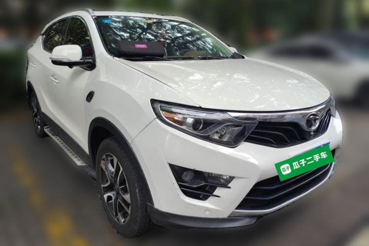 Used Soueast DX7 2015 1.5T Automatic Prestige Model Front Right 45 Deg