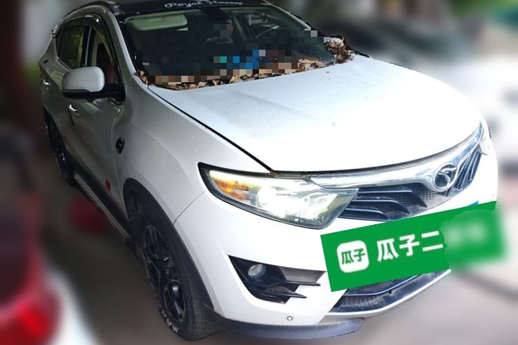 Used Soueast DX7 2015 1.5T Manual Luxury Model Front Right 45 Deg