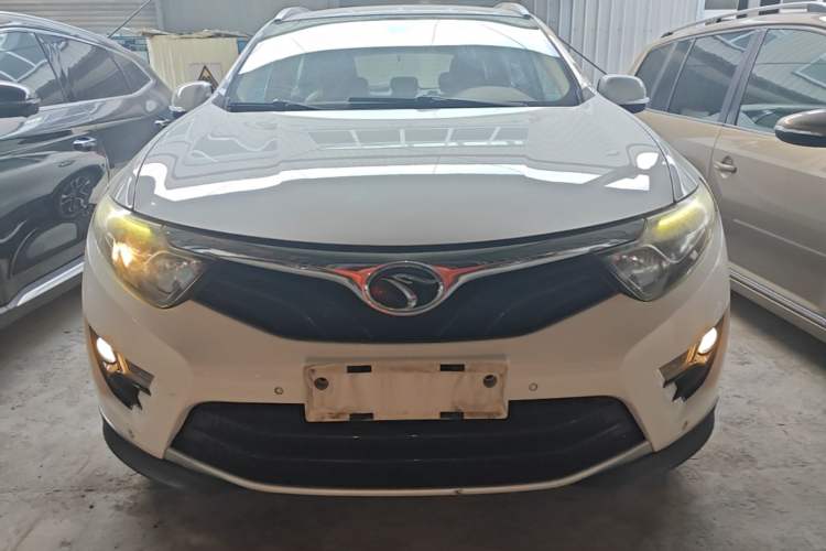 Used Soueast DX7 2015 1.5T Automatic Prestige Model Front