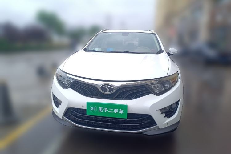 Used Soueast DX7 2015 1.5T Manual Luxury Model Front