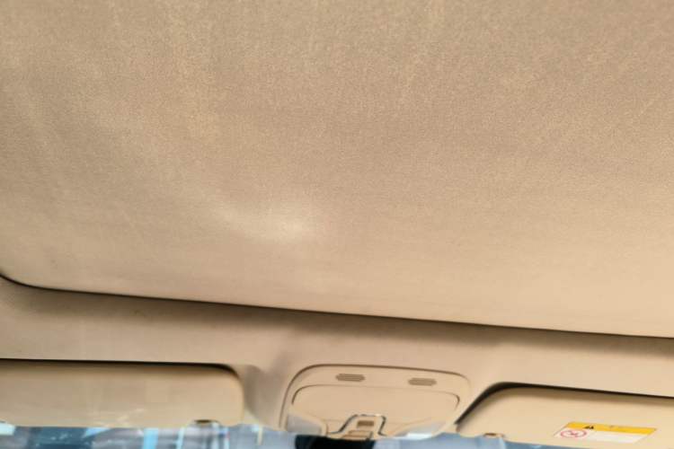 Used Soueast DX7 2015 1.5T Automatic Prestige Model Headliner