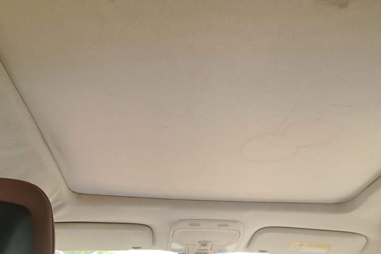 Used Soueast DX7 2015 1.5T Automatic Luxury Model Headliner