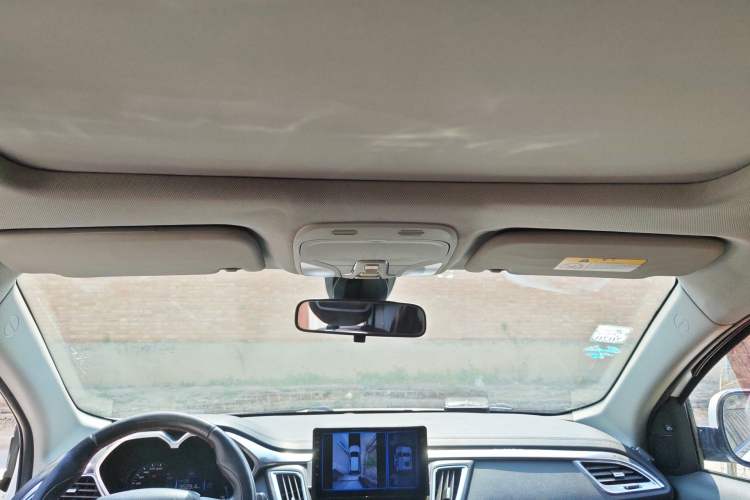 Used Soueast DX7 2015 1.5T Automatic Prestige Model Headliner