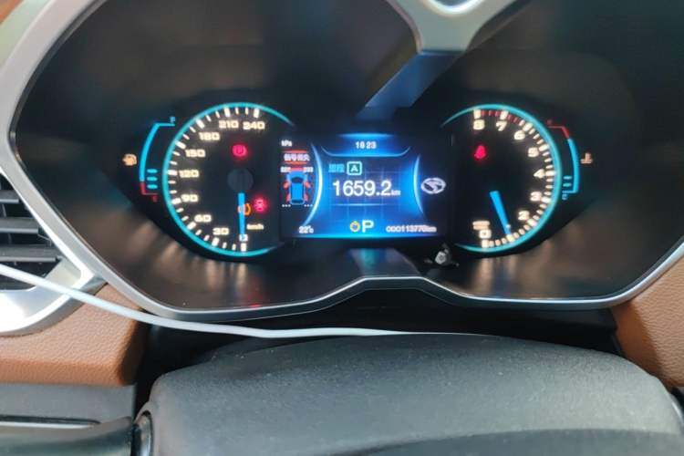 Used Soueast DX7 2015 1.5T Automatic Prestige Model Instrument Cluster