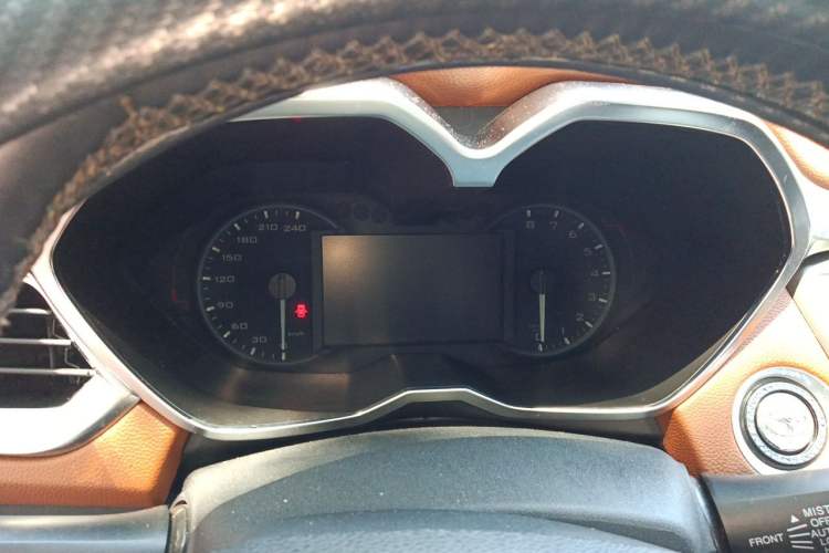 Used Soueast DX7 2015 1.5T Automatic Luxury Model Instrument Cluster