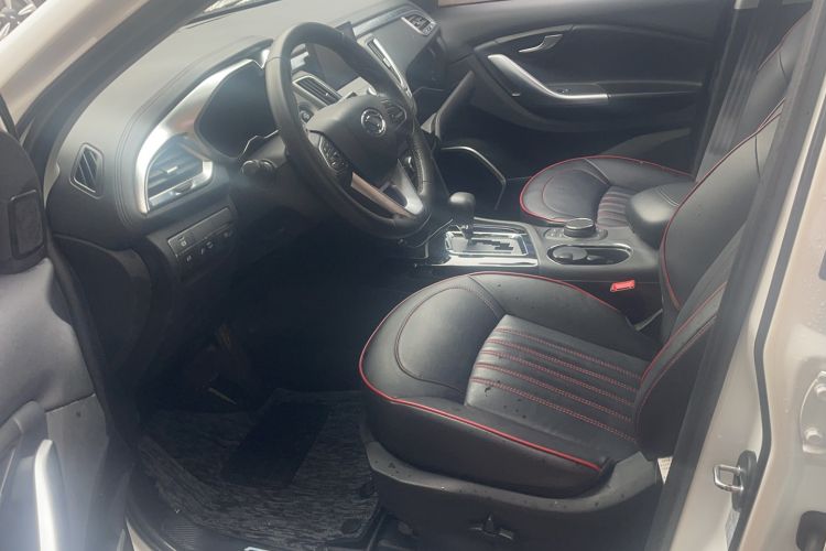 Used Soueast DX7 2015 1.5T Automatic Luxury Model Interior 2