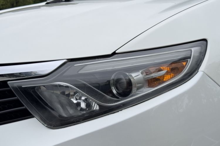 Used Soueast DX7 2015 1.5T Automatic Prestige Model Left Front Headlight