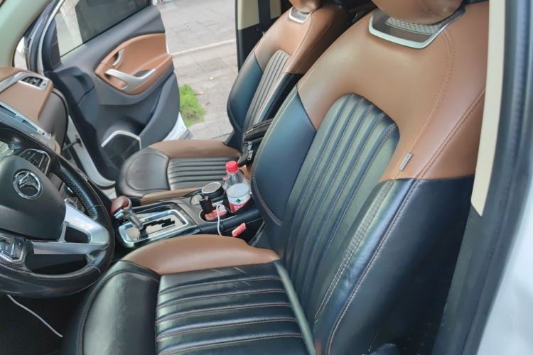 Used Soueast DX7 2015 1.5T Automatic Prestige Model Left Front Seat