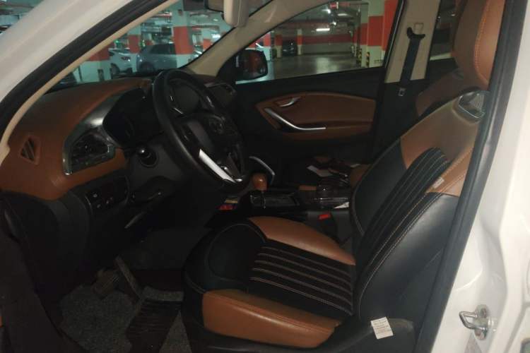 Used Soueast DX7 2015 1.5T Automatic Luxury Model Left Front Seat