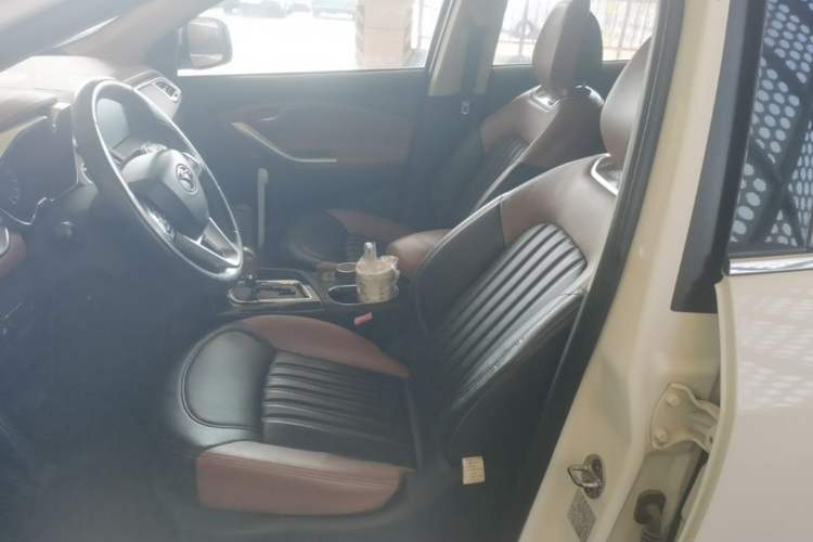 Used Soueast DX7 2015 1.5T Automatic Luxury Model Left Front Seat
