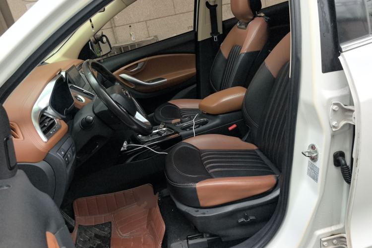 Used Soueast DX7 2015 1.5T Automatic Luxury Model Left Front Seat