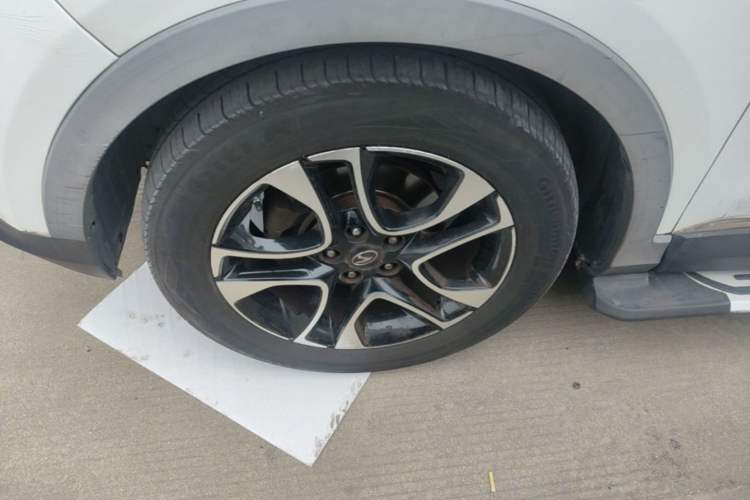 Used Soueast DX7 2015 1.5T Automatic Luxury Model Left Front Wheel Hub