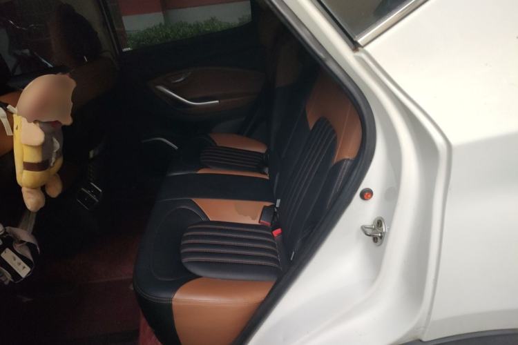 Used Soueast DX7 2015 1.5T Automatic Luxury Model Left Rear Seat