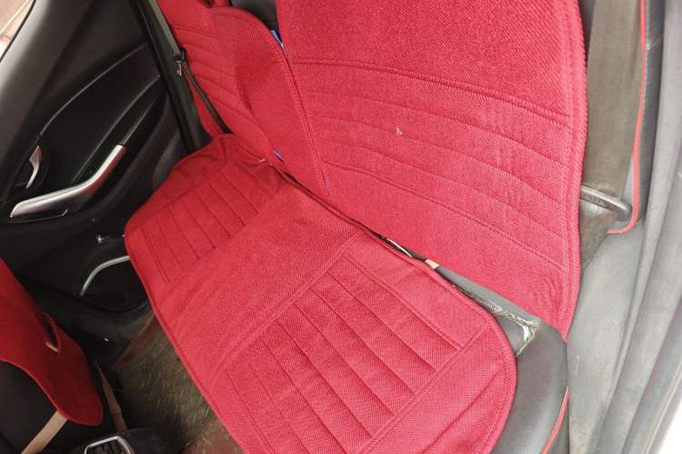Used Soueast DX7 2015 1.5T Automatic Luxury Model Left Rear Seat