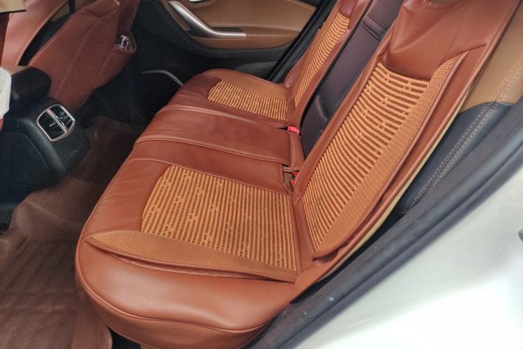 Used Soueast DX7 2015 1.5T Automatic Prestige Model Left Rear Seat