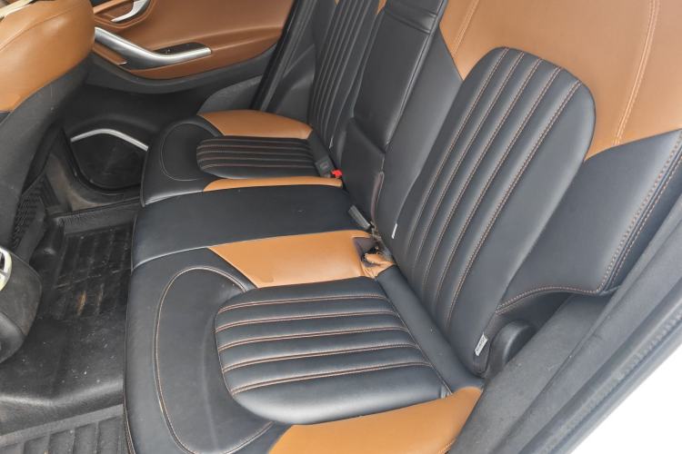 Used Soueast DX7 2015 1.5T Automatic Luxury Model Left Rear Seat