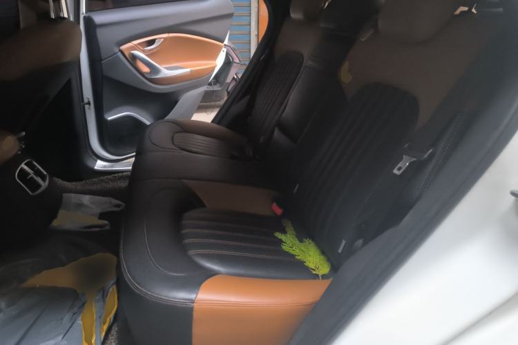 Used Soueast DX7 2015 1.5T Manual Elite Model Left Rear Seat