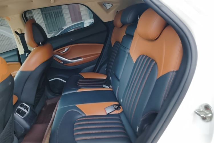 Used Soueast DX7 2015 1.5T Automatic Luxury Model Left Rear Seat