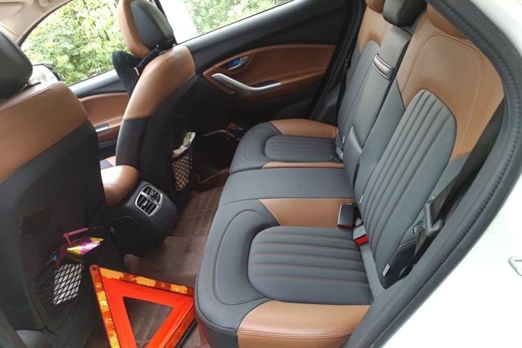 Used Soueast DX7 2015 1.5T Manual Luxury Model Left Rear Seat