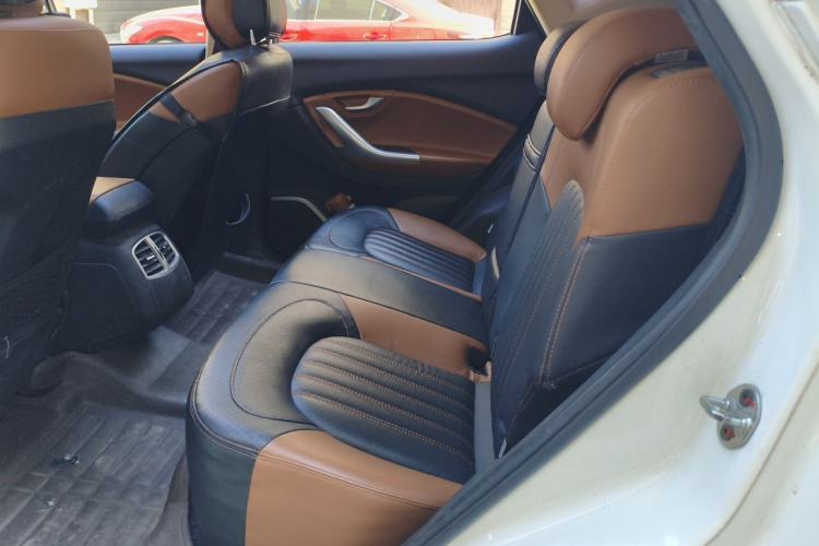 Used Soueast DX7 2015 1.5T Manual Luxury Model Left Rear Seat
