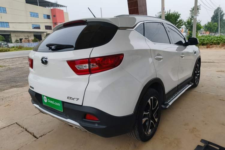 Used Soueast DX7 2015 1.5T Automatic Luxury Model Rear Right 45 Deg