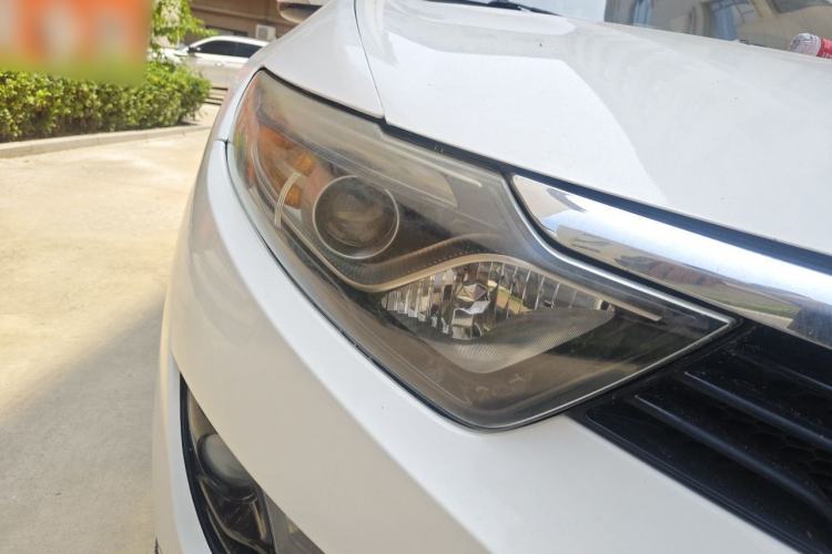 Used Soueast DX7 2015 1.5T Automatic Luxury Model Right Front Headlight