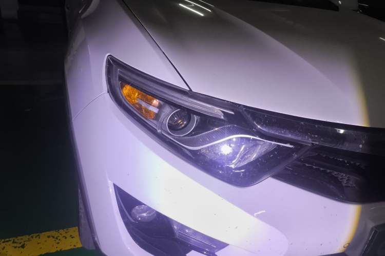 Used Soueast DX7 2015 1.5T Automatic Luxury Model Right Front Headlight