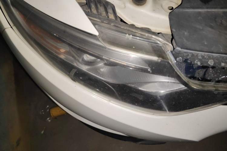 Used Soueast DX7 2015 1.5T Automatic Luxury Model Right Front Headlight