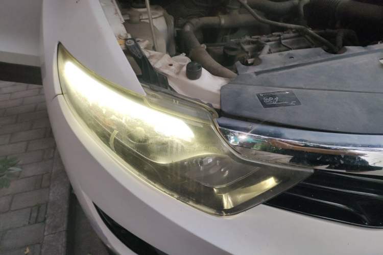 Used Soueast DX7 2015 1.5T Automatic Luxury Model Right Front Headlight