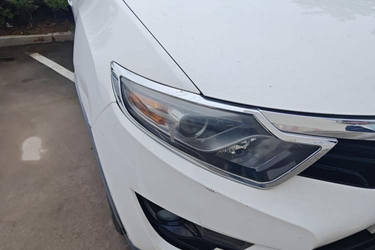 Used Soueast DX7 2015 1.5T Manual Luxury Model Right Front Headlight