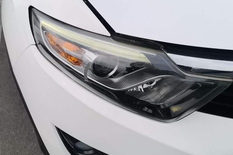 Used Soueast DX7 2015 1.5T Automatic Luxury Model Right Front Headlight