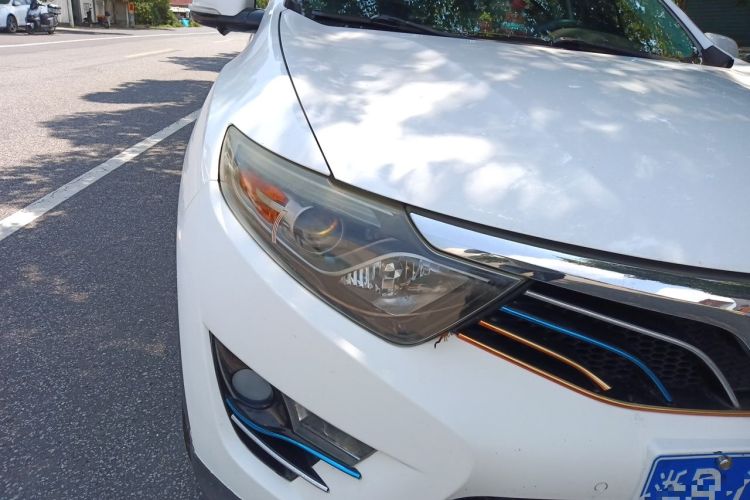 Used Soueast DX7 2015 1.5T Automatic Luxury Model Right Front Headlight