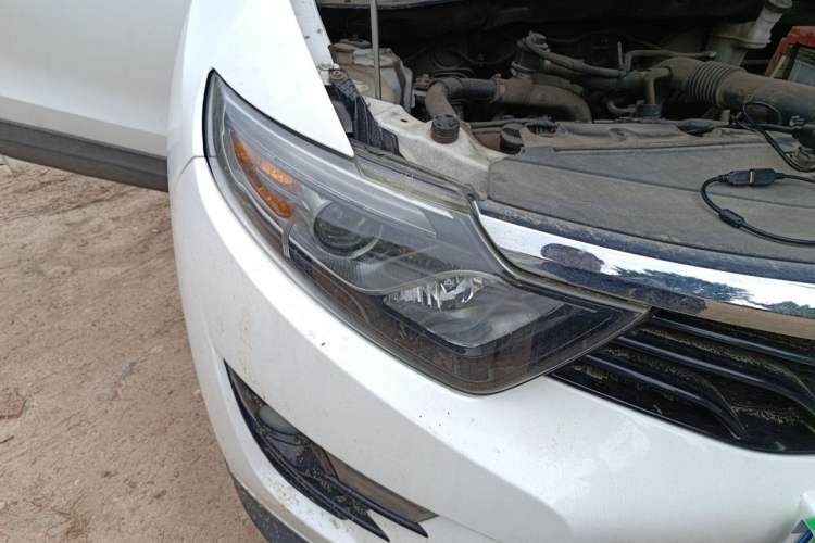 Used Soueast DX7 2015 1.5T Manual Luxury Model Right Front Headlight