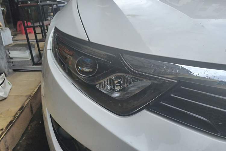 Used Soueast DX7 2015 1.5T Automatic Luxury Model Right Front Headlight