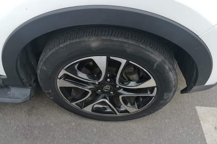 Used Soueast DX7 2015 1.5T Automatic Luxury Model Right Front Wheel Hub