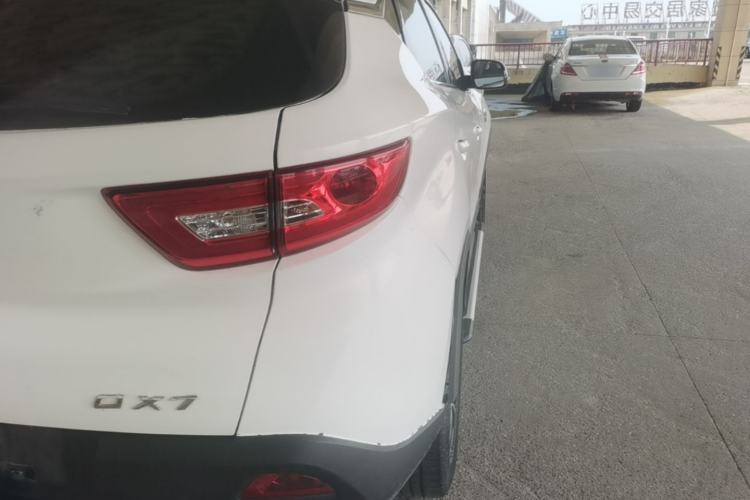 Used Soueast DX7 2015 1.5T Automatic Luxury Model Right Rear Taillight