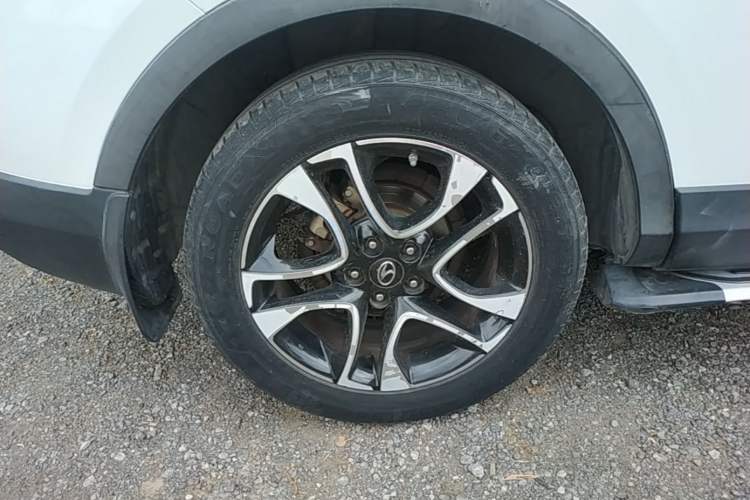 Used Soueast DX7 2015 1.5T Automatic Luxury Model Right Rear Wheel Hub