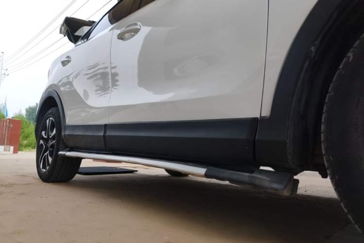 Used Soueast DX7 2015 1.5T Automatic Luxury Model Right Side Sill