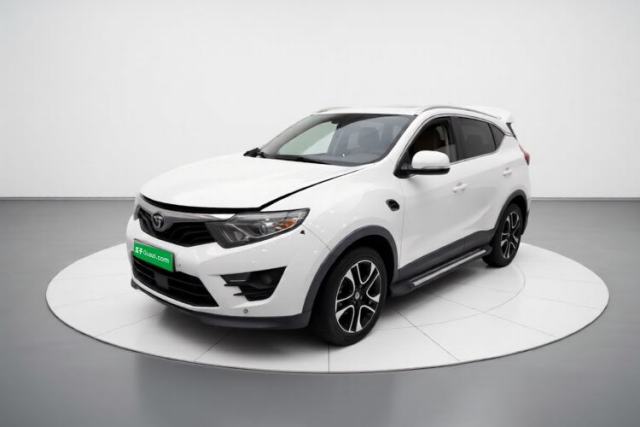 Ojetý Soueast DX7 2015 1.5T Automatic Elite Model